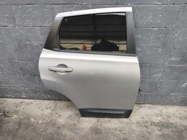 PORTE ARRIERE DROIT NISSAN - Vue 1